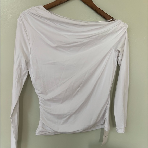 Abercrombie and Fitch long sleeve off-shoulder draped top BNWT - Picture 2 of 5